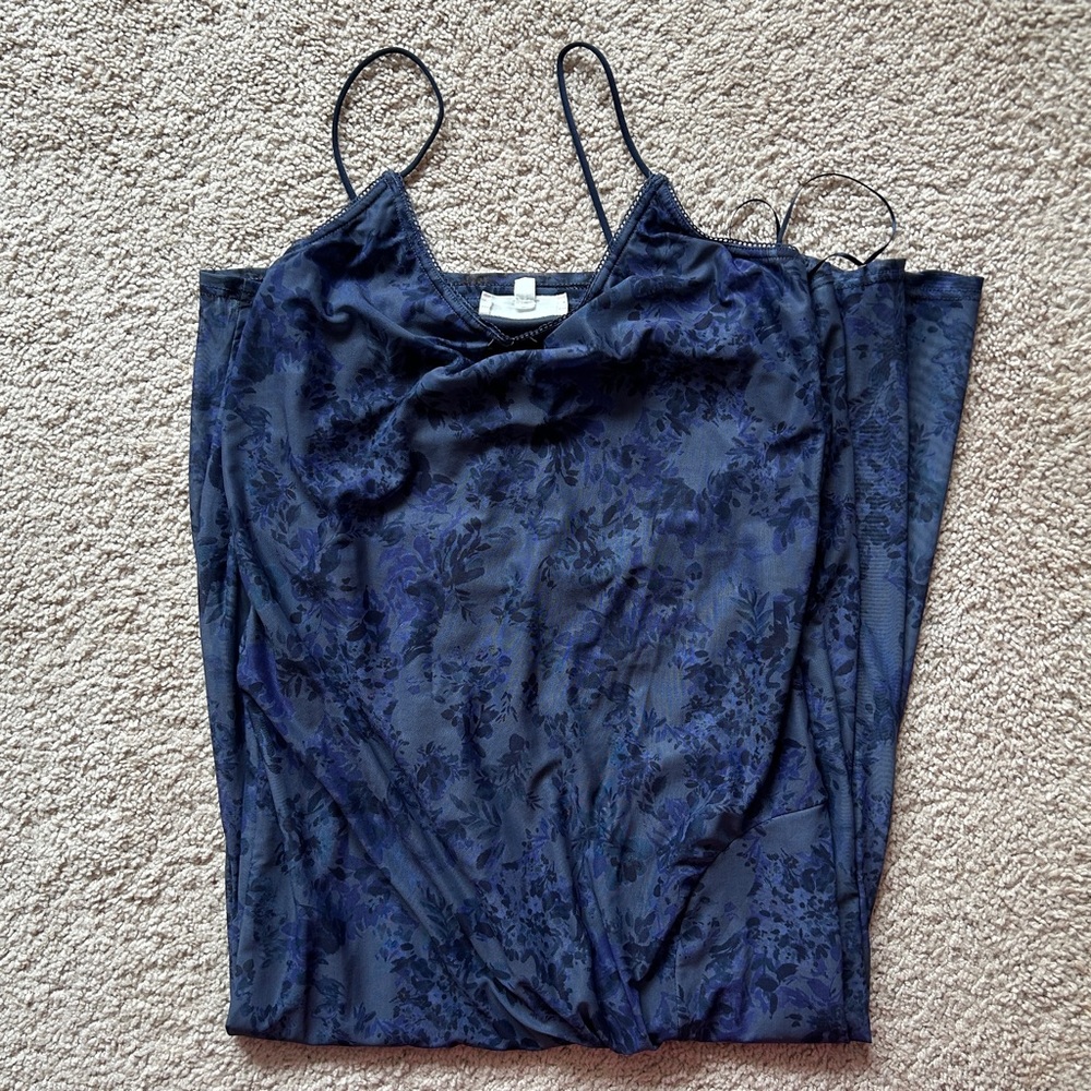 Blue dress with slit